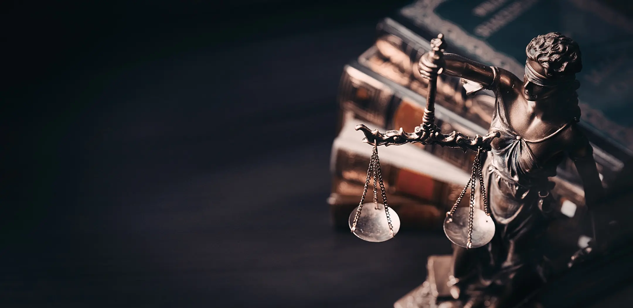 scales of justice sculpture